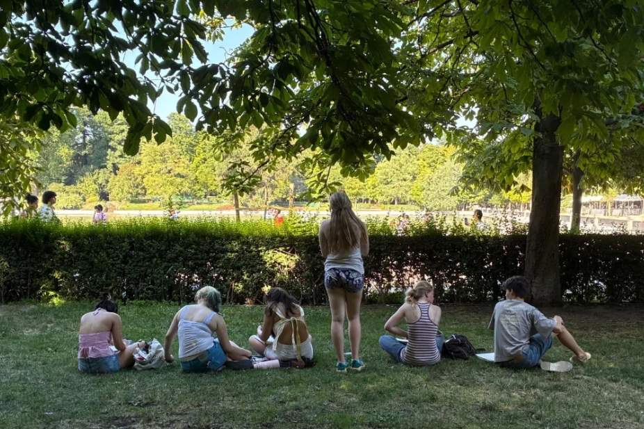 Alumnos del Creativity Camp en el Parque del Retiro